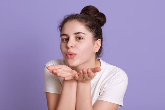 5 Benefits of Lip Scrub and How to Use It?